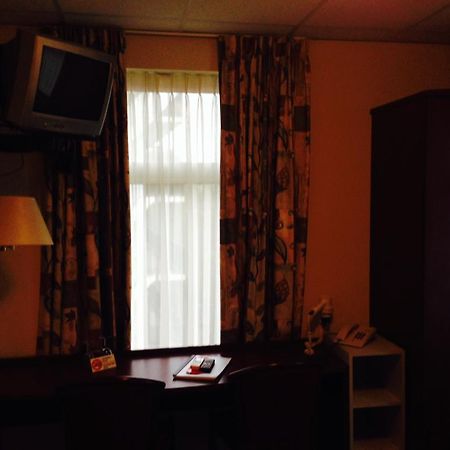 Hotel Pax Арнем Экстерьер фото