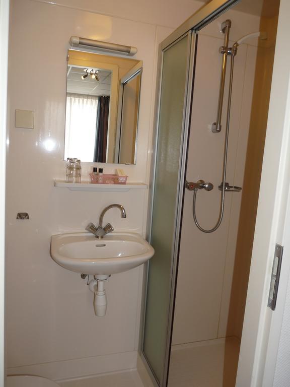 Hotel Pax Арнем Экстерьер фото